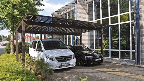 Autos und Carport aus Aluminium